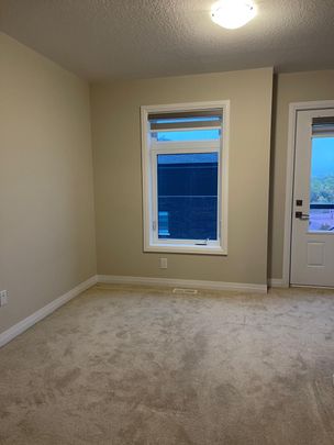 For Lease - 155 Thomas Slee Drive Unit# 1B, Kitchener, Ontario - Photo 1