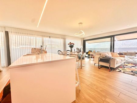 Attico moderno con 40 m² di terrazza e vista panoramica su Locarno ... - Photo 3