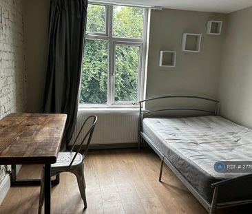 8 bedroom terraced house to rent - Photo 4