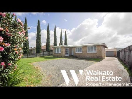 Four Bedroom Family Home - Photo 2