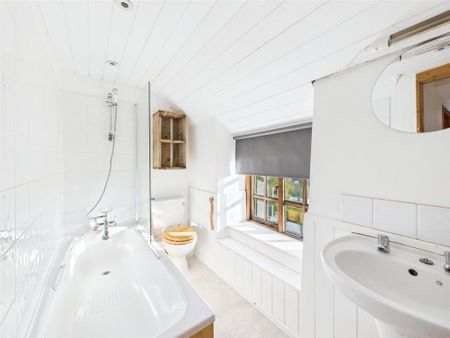 2 bedroom terraced house to rent - Photo 5