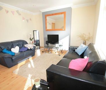 3 bedroom apartment to rent - Photo 1