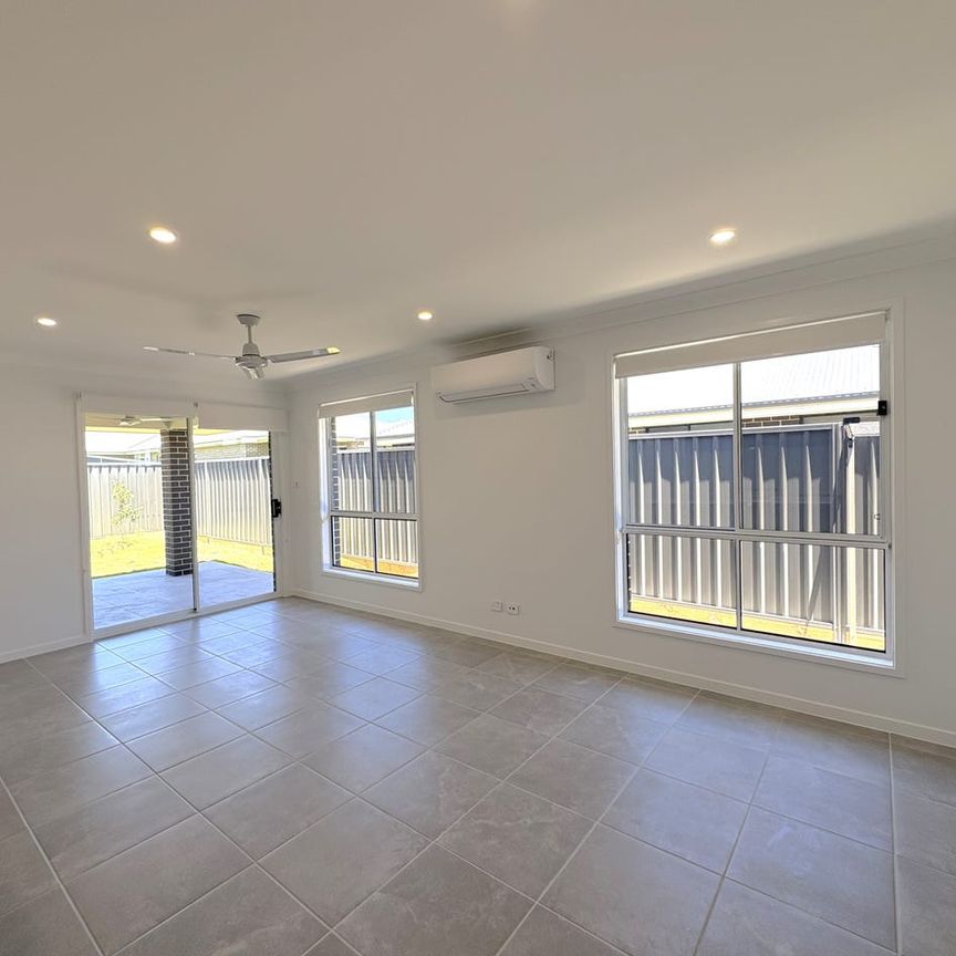 Spacious 4-Bedroom Family Home in Quiet Location - Photo 1