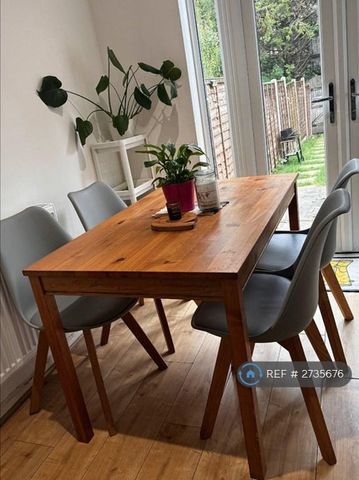 3 bedroom semi-detached house to rent - Photo 3