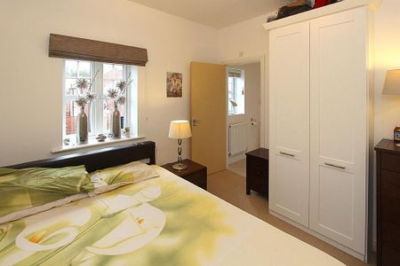 4 bedroom townhouse to rent - Photo 4