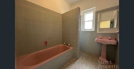 Your Merewether Summer Escape Awaits - Photo 4