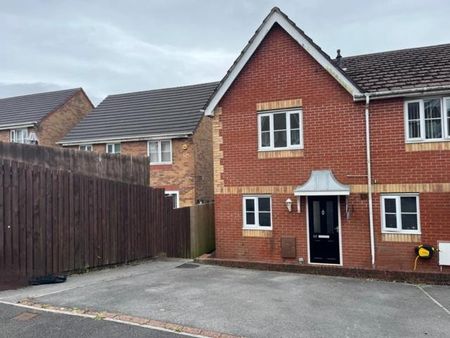 2 bedroom end of terrace house to rent - Photo 4