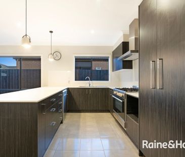 16 Ferrari Drive, Cranbourne East, VIC 3977 - Photo 2