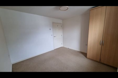 1 Bed Flat, Admirals Wharf, SO14 - Photo 3