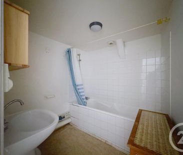 Location Appartement 1 pièce 33m² TROYES 10000 - Photo 4