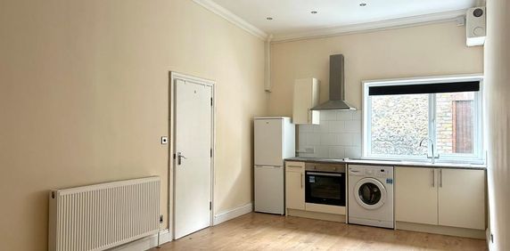 1 bedroom flat to rent - Photo 2