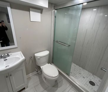 For Lease - 879 Lansdowne Avenue, Toronto, Ontario - Photo 2