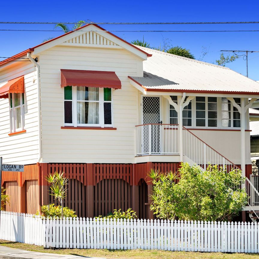 686 Logan Road, Greenslopes. - Photo 1