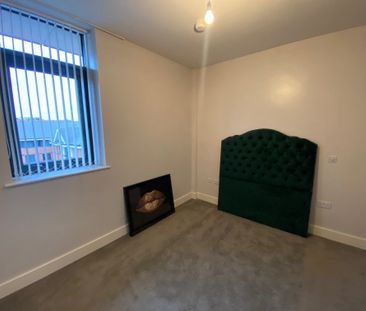 Dawsons Square, Pudsey - Photo 2