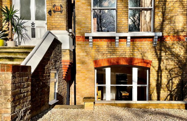2 Bed Maisonette, London Road, SE23 - Photo 1