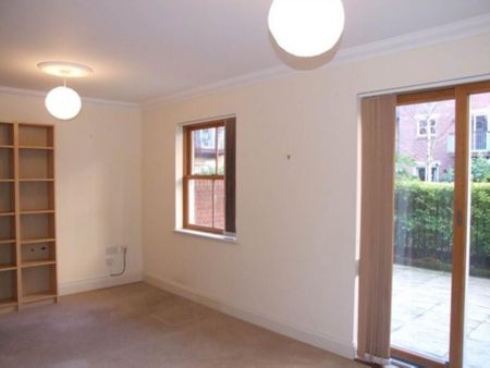 4 bedroom townhouse to rent - Photo 5