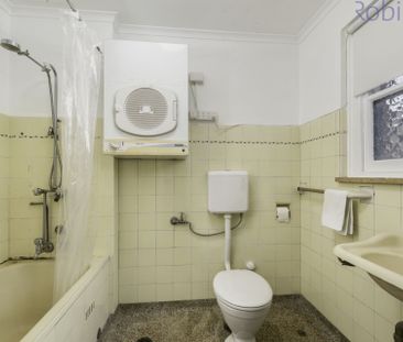 Spacious unit, close to popular Beaumont Street cafe/retail strip. - Photo 2