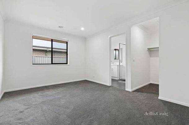 79 Lugano Avenue, Alfredton - Photo 1