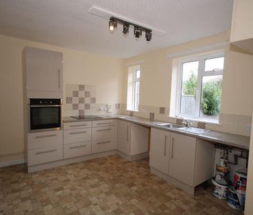 2 bedroom terraced house to rent - Photo 6