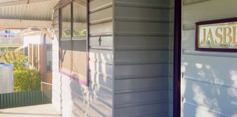 Entire Place·4B2B···4 Englund Street, Birmingham Gardens - Photo 2