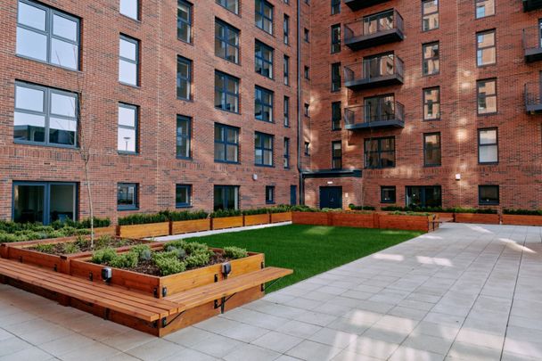 3 bedroom apartment to rent - Photo 1