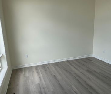 For Lease - 32 Purple Sage Drive, Brampton, Ontario - Photo 3