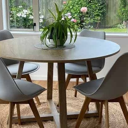 Fully Furnished, Newly Renovated 3 Bedroom - Photo 1