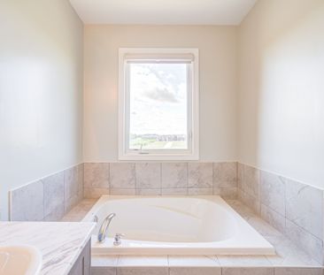 For Lease - 65 Puisaya Drive, Richmond Hill, Ontario - Photo 6