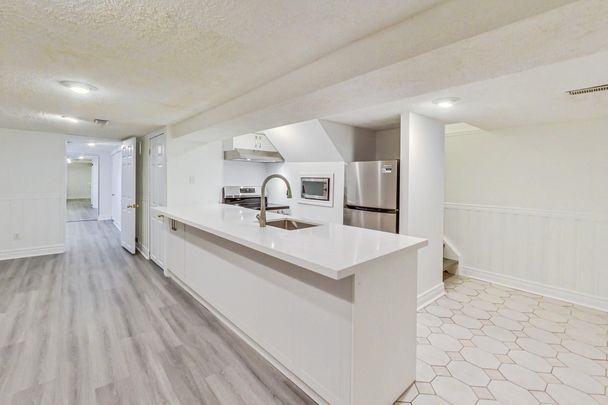 For Lease - 40 Tiago Avenue, Toronto, Ontario - Photo 1