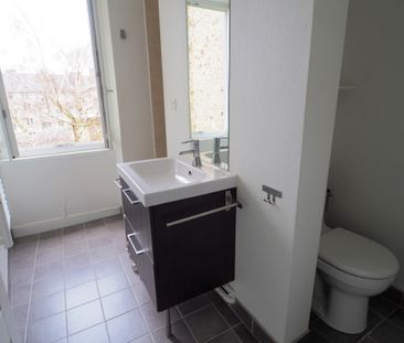 Location Appartement 1 pièce 27m² - Photo 3