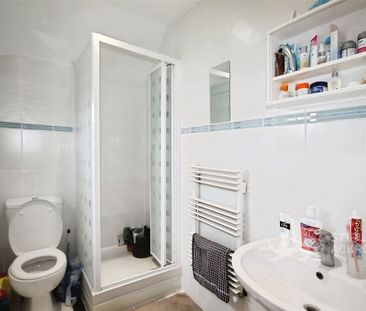 Aldershot Road, Guildford, GU2 8AJ - Photo 5