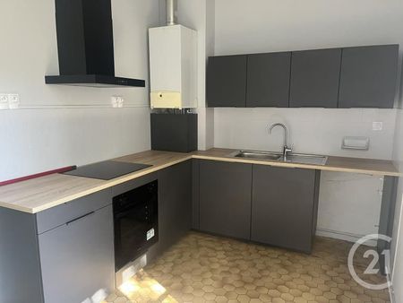 Location Appartement 4 pièces 101m² BRIVE LA GAILLARDE 19100 - Photo 2