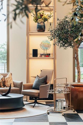 A modern two bedroom designed for stylish City living with spectacular views - Photo 4