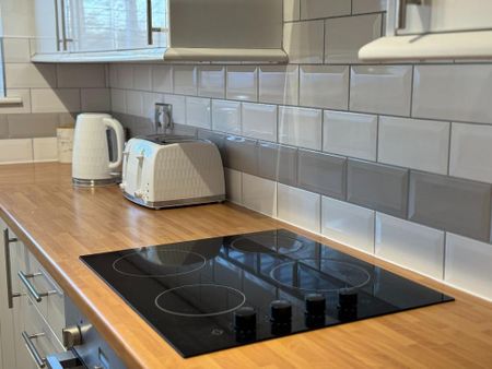 2 bedroom apartment to rent - Photo 3