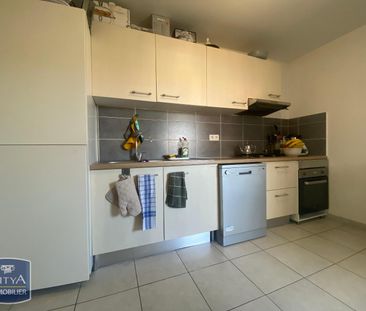 Location Appartement 3 pièces 86m² AVIGNON 84000 - Photo 3