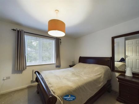 Molay Close, Tile Hill, Coventry - Photo 3