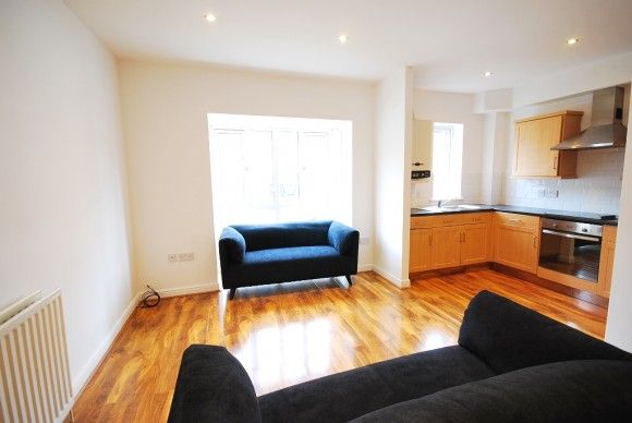 2 Bed - Breamish Quays, Quayside, Newcastle - Photo 1