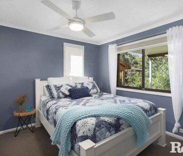 FAMILY HOME WITH STUDIO & WATERVIEWS! - Photo 6