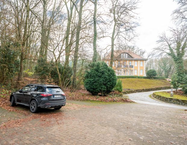 Schicke 2 Zimmerwohnung mit Einbauküche und Stellplatz in historischer Müllerburg in Oerlinghausen - Foto 1