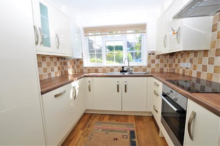 3 bedroom terraced house to rent - Photo 5