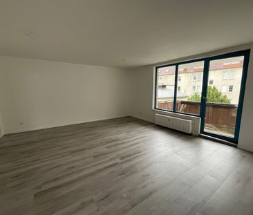 Zentrale Wohnung mit Balkon inmitten von Krefeld! - Photo 4