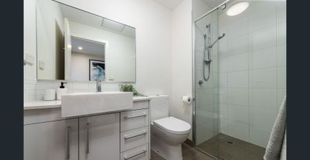 Beautiful Apartment Located in the Heart of Nunawading! - Photo 2