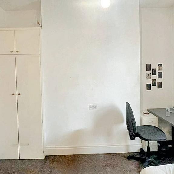 4 bedroom house share to rent - Photo 1