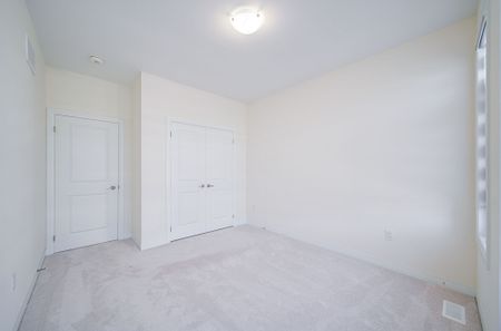For Lease - 1091 Pisces Trail, Pickering, Ontario - Photo 4