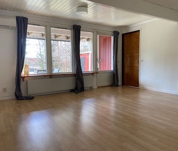 Siriusgatan, Märsta - Photo 1