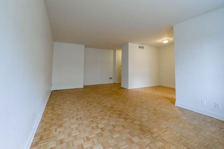 3555 Cote-des-Neiges Road - Photo 5