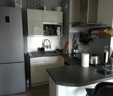 Location Appartement 2 pièces 37m² FLEURY LES AUBRAIS 45400 - Photo 4