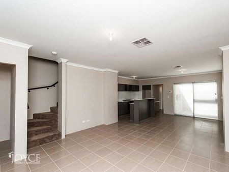 4 Affable Way, ATWELL WA 6164 - Photo 2