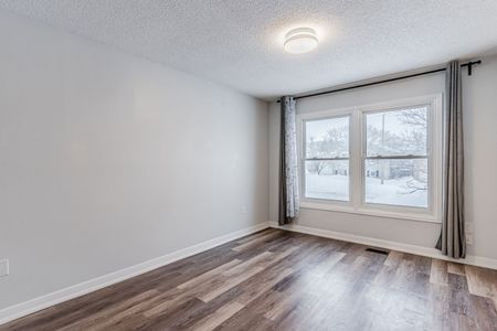 For Lease - 5 Herrell Avenue Unit# Upper, Barrie, Ontario - Photo 3