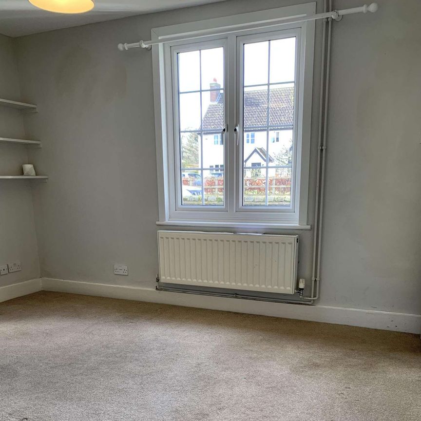 Three bedroom semi-detached property in a village location. Pets considered. - Photo 1